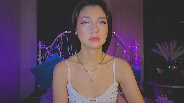 Snapshot of Funny_Bunny chatting on December 3, 11:03 pm Funny Bunny online show from December 3, 11:03 pm