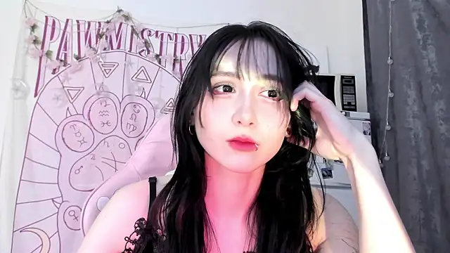 Holy420lolii online show from February 9, 7:51 pm