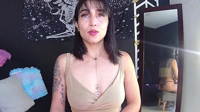 EvangelineCors online show from March 6, 6:05 pm