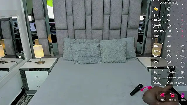 EMMAHILL1 online show from November 12, 11:21 am