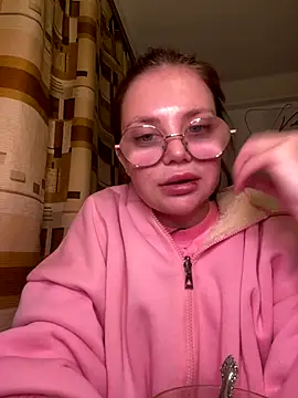 lovebellagrey online show from January 6, 2:21 pm