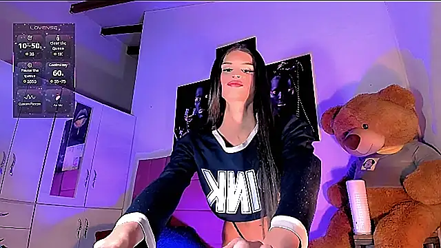 Snapshot of alexia_corleoni chatting on February 16, 3:04 am alexia corleoni online show from February 16, 3:04 am