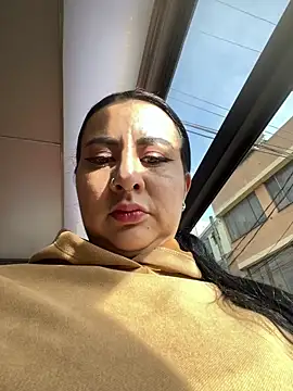 Abril Luv online show from October 2, 12:23 pm