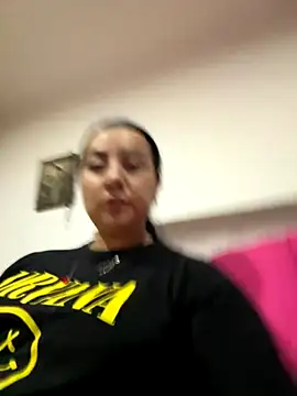 Abril Luv online show from November 3, 12:57 am