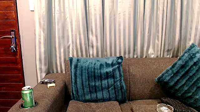 Snapshot of CancerGodessX chatting on November 9, 10:41 pm CancerGodessX online show from November 9, 10:41 pm