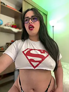 Snapshot of andra_rose chatting on December 11, 11:00 pm andra rose online show from December 11, 11:00 pm