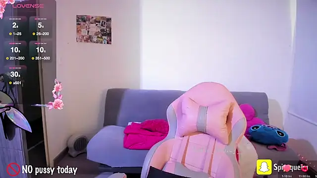 Spit queen online show from February 11, 8:25 pm