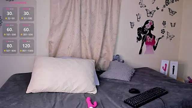 Juli Castillo8 online show from February 7, 8:53 pm