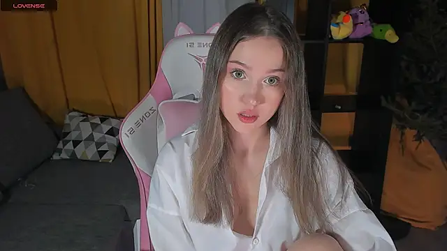 Snapshot of Amelia_Lein chatting on January 6, 1:09 am Amelia Lein online show from January 6, 1:09 am