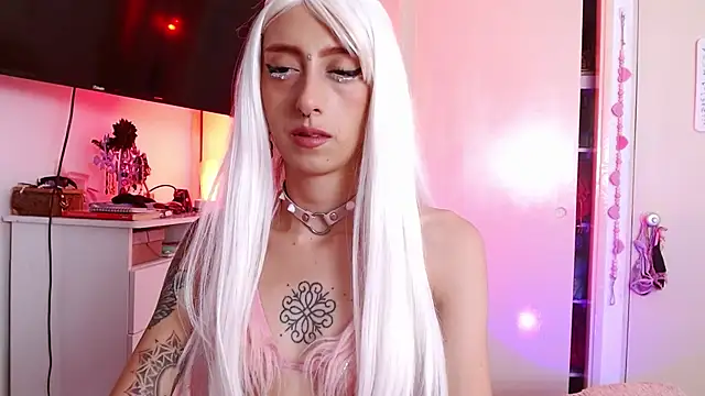 alisseallie online show from March 16, 12:17 am