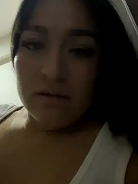 Snapshot of LuceroRm chatting on November 6, 4:46 am LuceroRm online show from November 6, 4:46 am