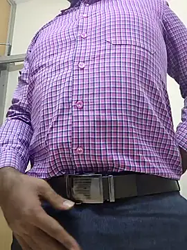 adicma123 online show from May 28, 1:41 pm