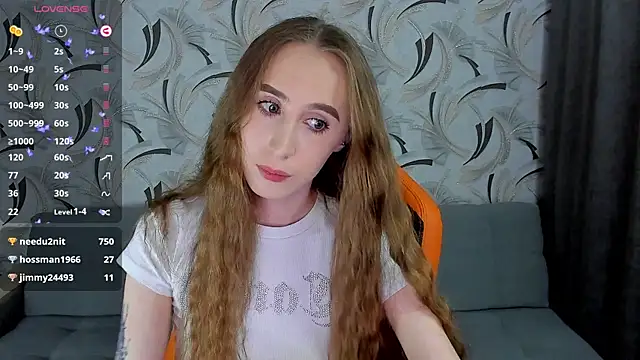 Snapshot of _mira_cle_ chatting on December 11, 2:09 am mira cle online show from December 11, 2:09 am