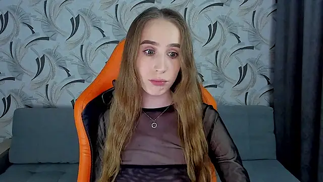 Snapshot of _mira_cle_ chatting on February 5, 11:06 pm mira cle online show from February 5, 11:06 pm