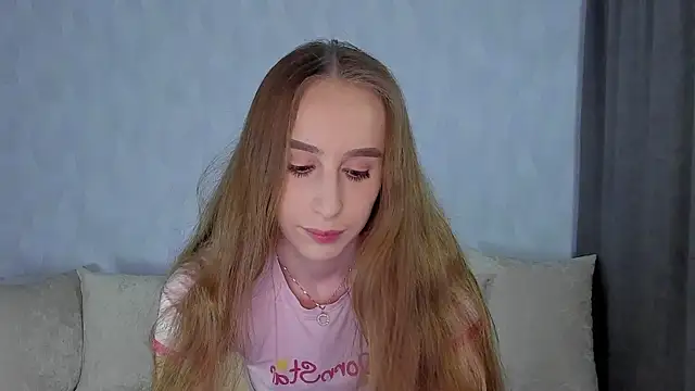 Snapshot of _mira_cle_ chatting on March 16, 11:36 pm mira cle online show from March 16, 11:36 pm