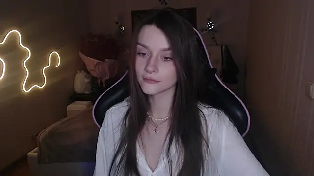 jeann elsaa online show from December 7, 11:23 pm