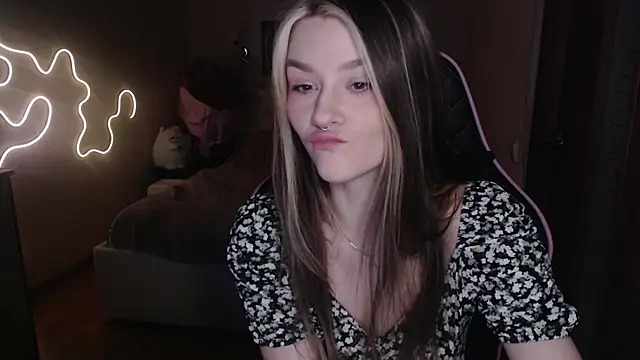 jeann elsaa online show from February 1, 3:52 am