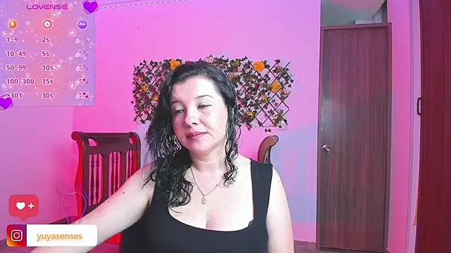 Snapshot of yuya_ss chatting on October 14, 3:13 pm yuya ss online show from October 14, 3:13 pm