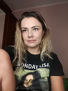 KrissSexi online show from October 20, 5:19 am