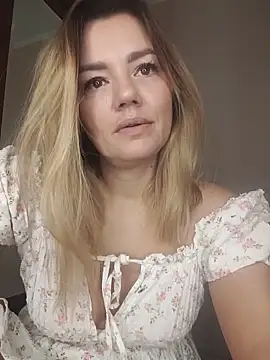 KrissSexi online show from November 5, 6:24 am