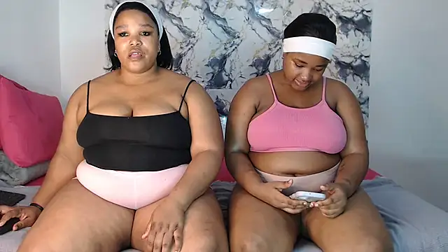 SexyAmeena2002 online show from April 18, 7:58 pm