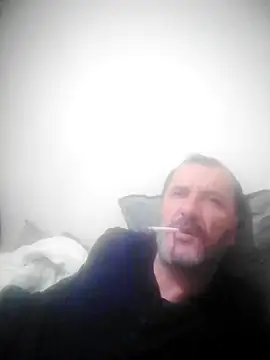 Snapshot of bestofyalcinturkey chatting on December 18, 2:10 am bestofyalcinturkey online show from December 18, 2:10 am