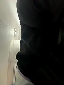 ZiaCalifa online show from November 20, 9:42 am