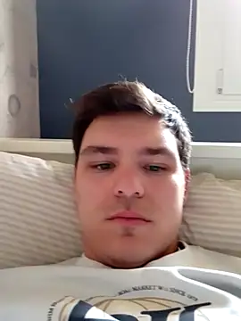 Snapshot of sergigomez chatting on February 23, 3:51 pm sergigomez online show from February 23, 3:51 pm