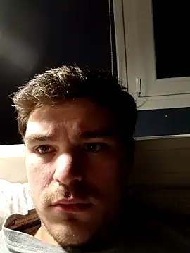 Snapshot of sergigomez chatting on March 17, 10:38 pm sergigomez online show from March 17, 10:38 pm