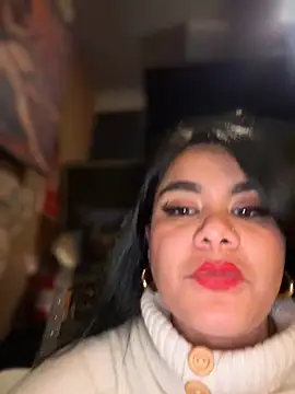 Snapshot of Insane_Issa chatting on December 12, 11:25 pm Insane Issa online show from December 12, 11:25 pm