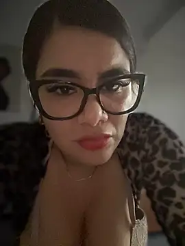 Snapshot of Insane_Issa chatting on February 28, 9:55 pm Insane Issa online show from February 28, 9:55 pm