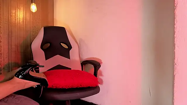 MishaKinki online show from November 22, 7:24 pm