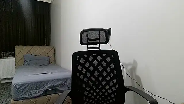 Snapshot of tgltplsr chatting on November 2, 9:28 pm tgltplsr online show from November 2, 9:28 pm