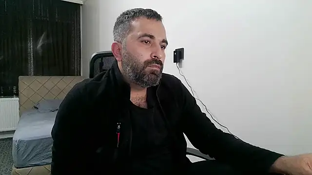 Snapshot of tgltplsr chatting on November 9, 1:48 am tgltplsr online show from November 9, 1:48 am