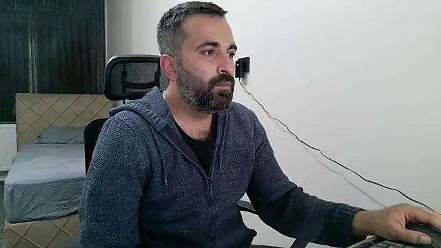 Snapshot of tgltplsr chatting on November 14, 10:29 pm tgltplsr online show from November 14, 10:29 pm