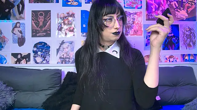 snowblack  online show from October 1, 2:34 pm