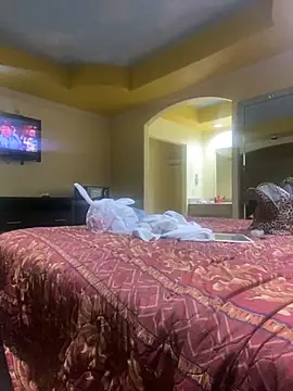 SlimBeenBadd1981 online show from February 27, 2:32 am