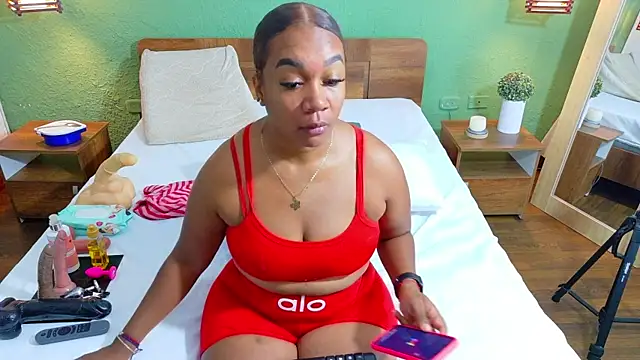 dannaahbrown online show from February 12, 7:35 pm