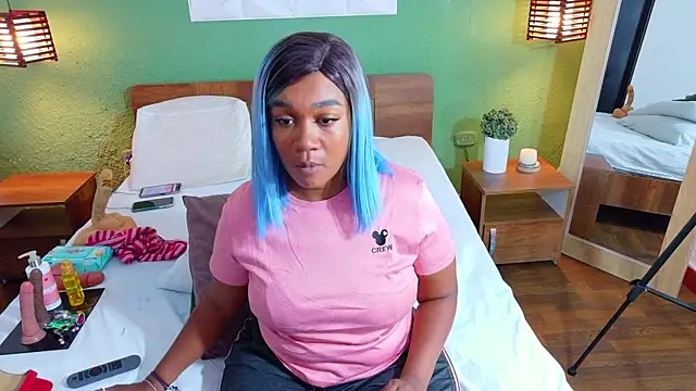 dannaahbrown online show from October 3, 8:06 pm