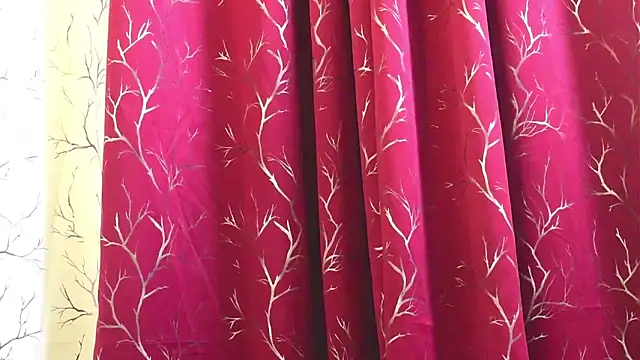 Snapshot of LuscousPussy chatting on March 17, 7:46 am LuscousPussy online show from March 17, 7:46 am