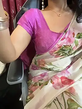 Snapshot of LuscousPussy chatting on March 21, 12:39 pm LuscousPussy online show from March 21, 12:39 pm