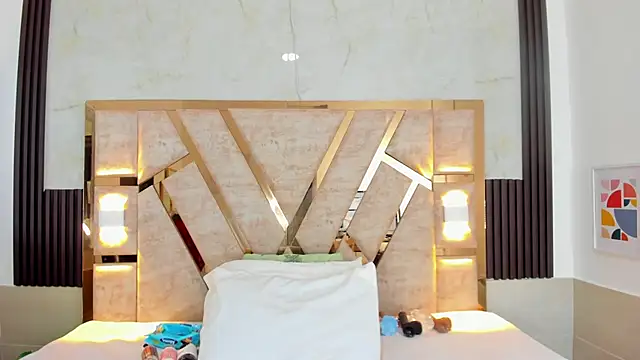 Athenea Mills online show from January 25, 6:46 pm