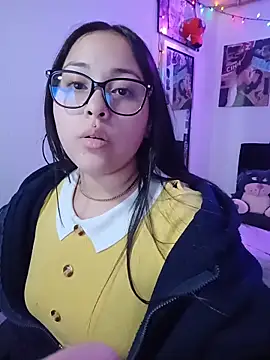 Snapshot of persefone_core chatting on November 22, 11:59 pm persefone core online show from November 22, 11:59 pm