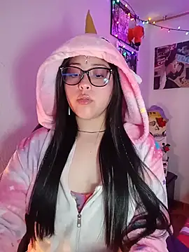 Snapshot of persefone_core chatting on December 13, 10:59 pm persefone core online show from December 13, 10:59 pm