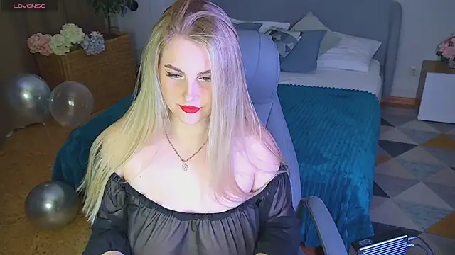 Snapshot of anita_blairr chatting on December 10, 1:00 am anita blairr online show from December 10, 1:00 am