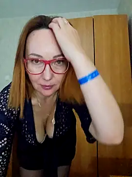 Snapshot of LybovNTV chatting on October 2, 2:51 am LybovNTV online show from October 2, 2:51 am