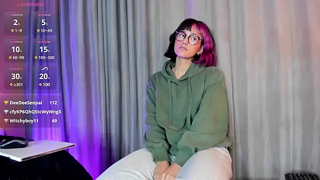 tati cardenas online show from March 18, 9:52 am