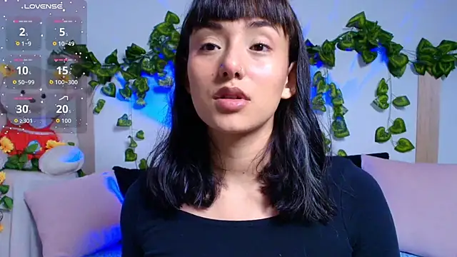 tati cardenas online show from December 3, 1:35 am