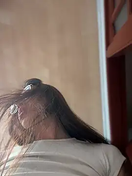 lauravasquez online show from January 22, 4:12 pm