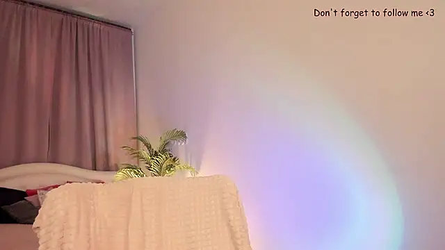 LauraCoy online show from February 6, 8:23 pm